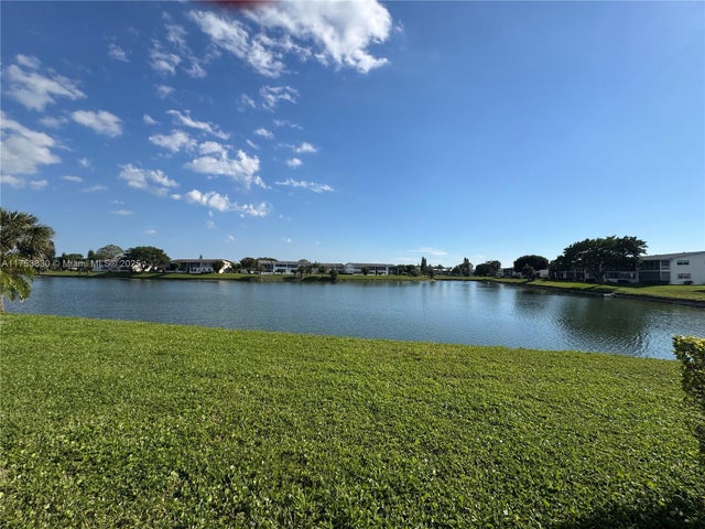 1 of 17 - 174 Chatham I, West Palm Beach, FL