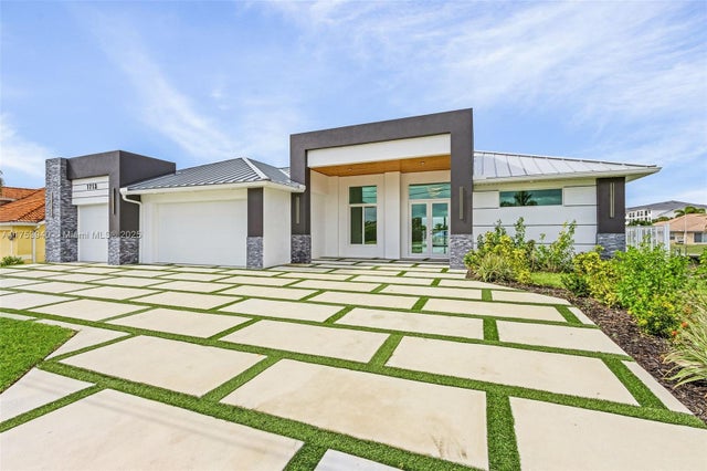 2 of 39 - 1713 Savona Pkwy W, Cape Coral, FL