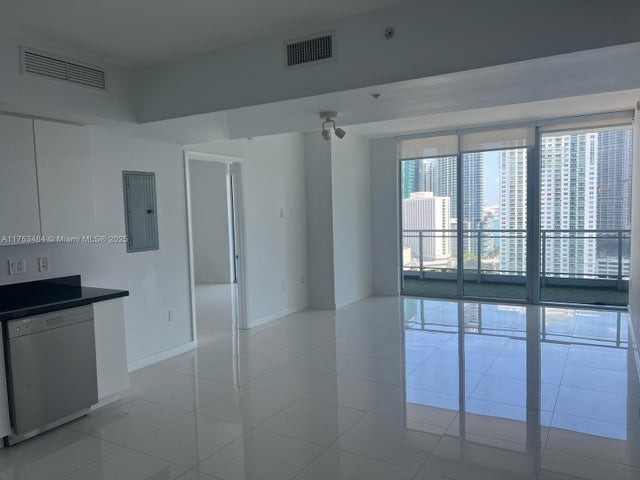 2 of 14 - 92 Sw 3rd St 2412, Miami, FL