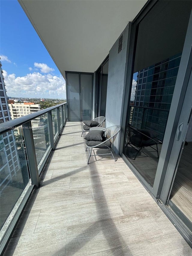 3 of 14 - 121 Ne 34th St 1503, Miami, FL