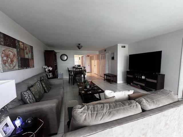 4 of 23 - 1501 Ne Miami Gardens Dr 146, Miami, FL