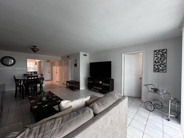 5 of 23 - 1501 Ne Miami Gardens Dr 146, Miami, FL