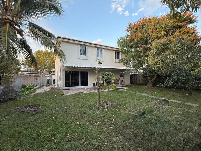 4 of 34 - 16618 Sw 68th Ter, Miami, FL