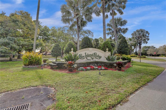 1 of 32 - 1524 Whitehall Dr 102, Davie, FL