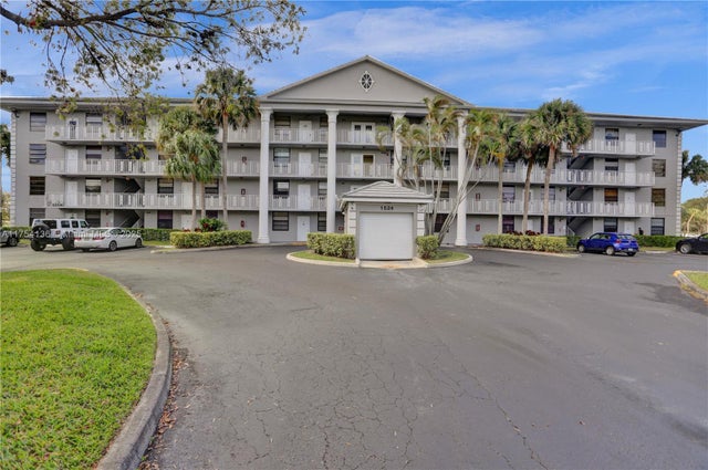 3 of 32 - 1524 Whitehall Dr 102, Davie, FL