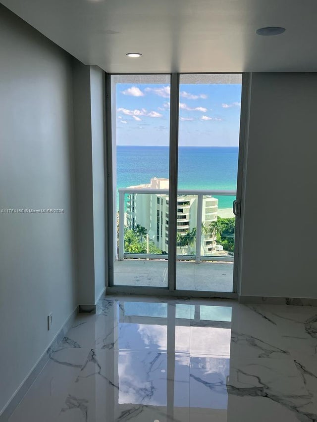 2 of 11 - 100 Bayview Dr 1808, Sunny Isles Beach, FL