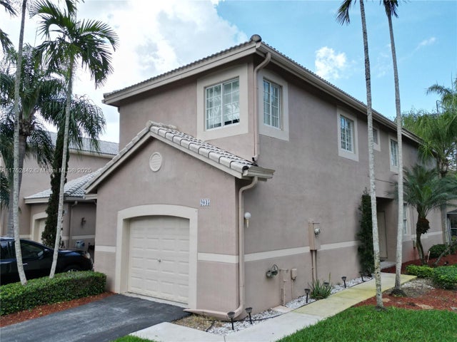 4 of 25 - 2045 Pompeii Ct 2045, Weston, FL