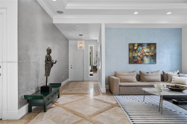4 of 48 - 6 Coconut Ln, Key Biscayne, FL