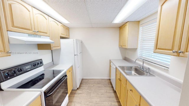 2 of 20 - 300 Ocean Drive 22, Key Largo, FL