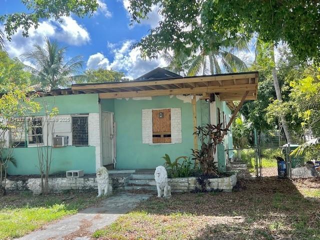 1 of 6 - 1096 Nw 106th St, Miami, FL