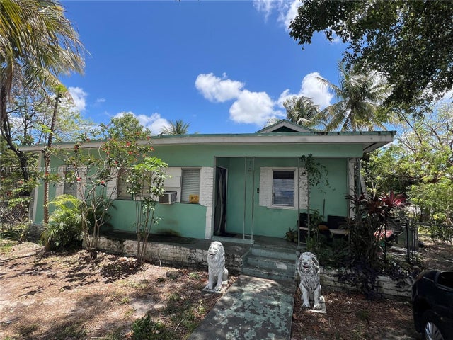 5 of 6 - 1096 Nw 106th St, Miami, FL