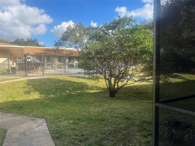 1 of 19 - 5851 Washington St 84, Hollywood, FL