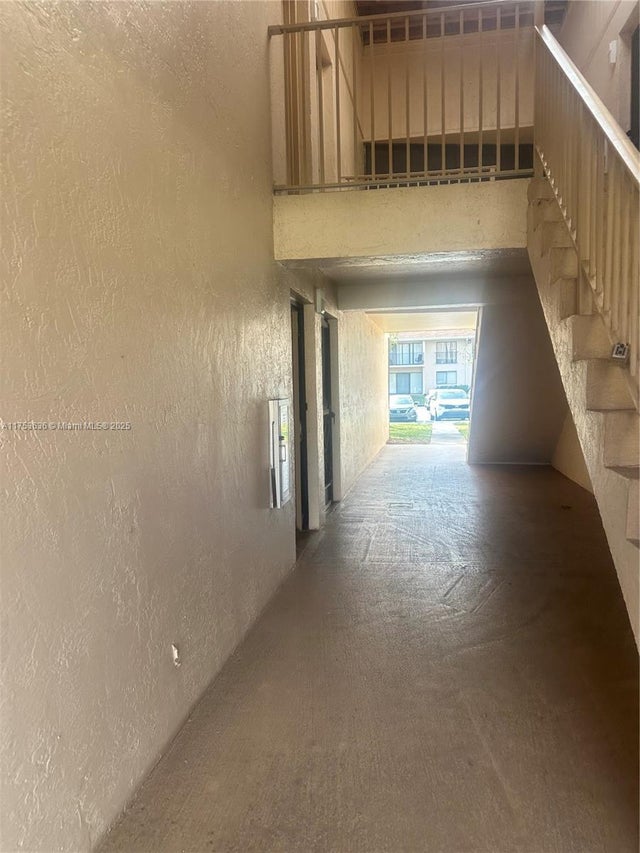 3 of 19 - 5851 Washington St 84, Hollywood, FL