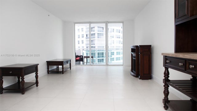 3 of 38 - 3001 S Ocean Dr 545, Hollywood, FL
