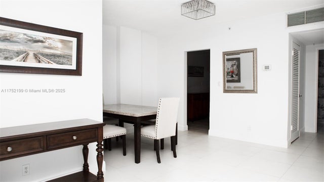 4 of 38 - 3001 S Ocean Dr 545, Hollywood, FL