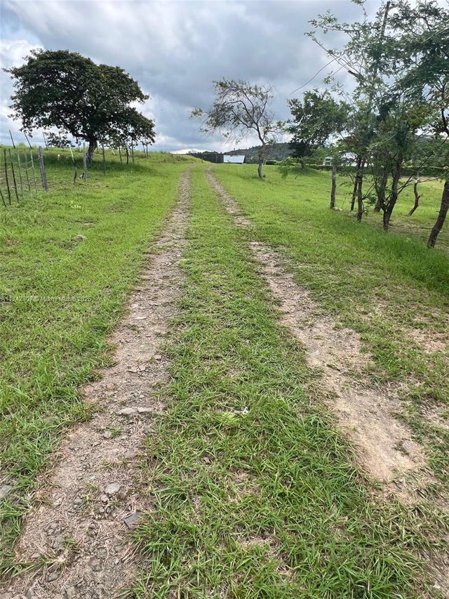 5 of 10 - Las Lajas Way Panama Pty Republicans Of Panama, , PA