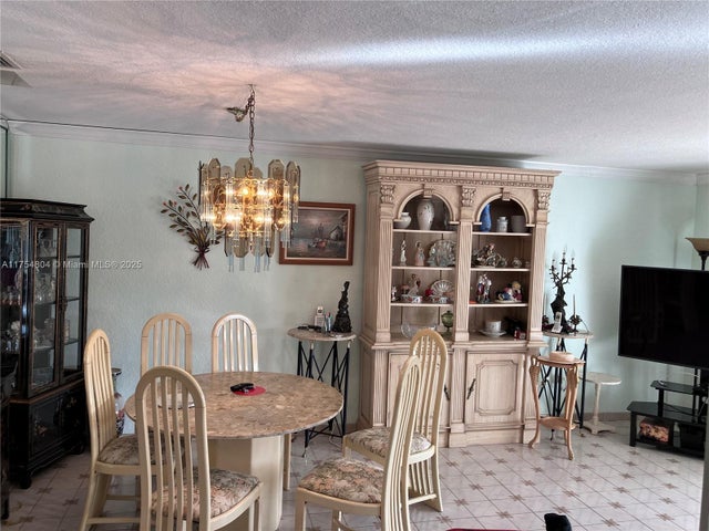 5 of 7 - 17090 Ne 14th Ave 312, North Miami Beach, FL