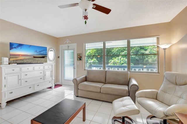 4 of 39 - 58 E Oakridge E 58, Deerfield Beach, FL