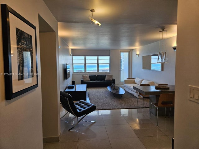 1 of 29 - 100 Lincoln Rd 1242, Miami Beach, FL