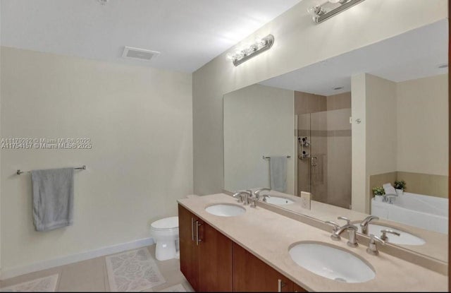 5 of 6 - 1945 S Ocean Dr 1405, Hallandale Beach, FL