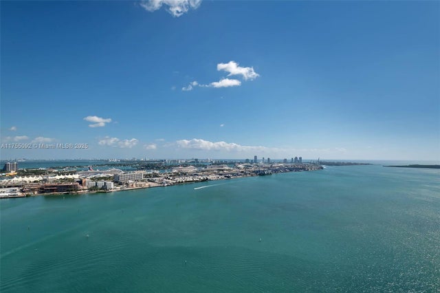 3 of 17 - 848 Brickell Key Dr 4002, Miami, FL