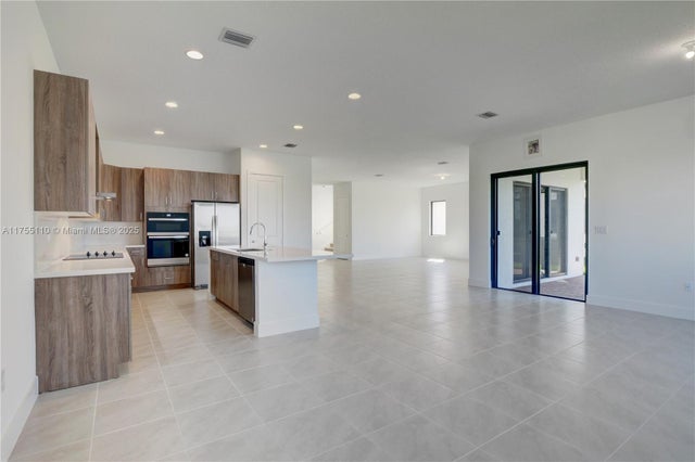 4 of 46 - 5007 Ofanto Ln, Ave Maria, FL