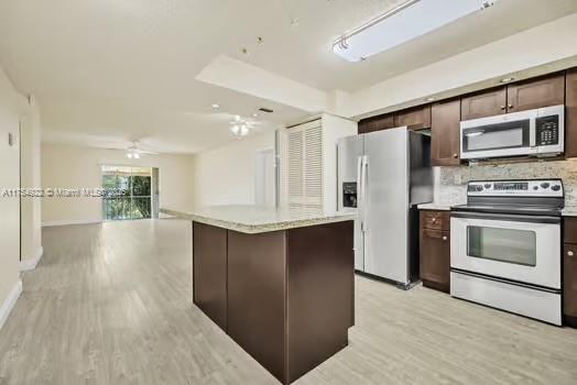 5 of 25 - 8527 Old Country Mnr 508, Davie, FL