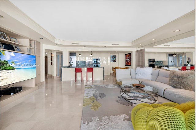 3 of 34 - 1500 Ocean Dr 1005, Miami Beach, FL