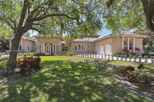 3 of 42 - 7480 Sw 100th St, Pinecrest, FL