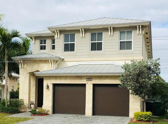 1 of 25 - 7010 Nw 106th Ave, Doral, FL