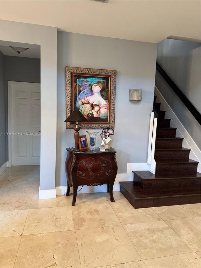 3 of 25 - 7010 Nw 106th Ave, Doral, FL