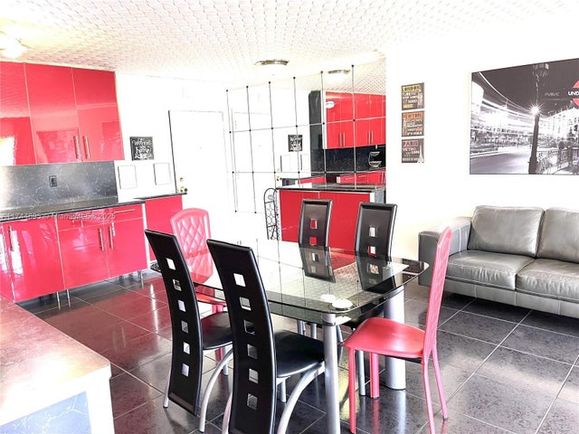 5 of 24 - 200 178th Dr 609, Sunny Isles Beach, FL