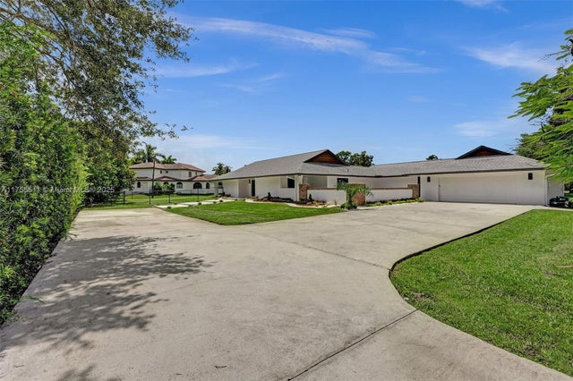 2 of 56 - 12100 Nw 6th St, Plantation, FL