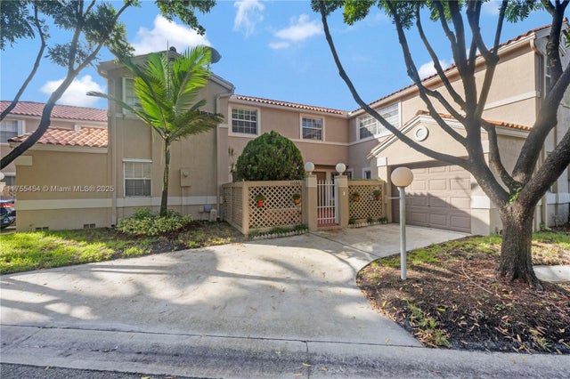 1 of 30 - 11066 Long Boat Dr, Cooper City, FL
