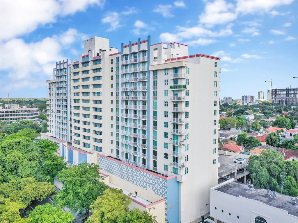 3000 Coral Way 1009, Miami