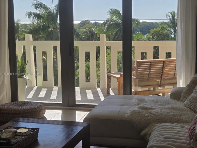 1 of 31 - 1121 Crandon Blvd D404, Key Biscayne, FL