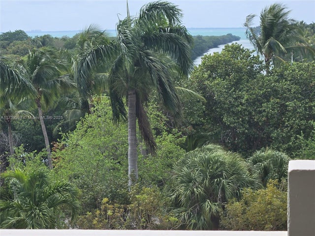 2 of 31 - 1121 Crandon Blvd D404, Key Biscayne, FL