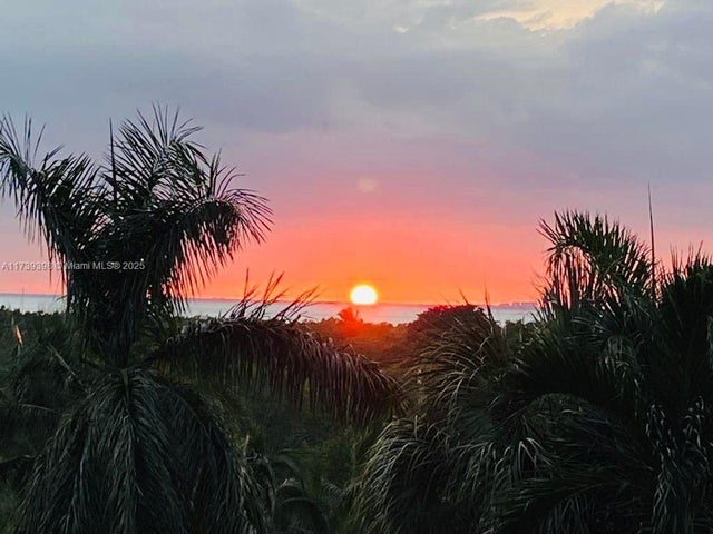 5 of 31 - 1121 Crandon Blvd D404, Key Biscayne, FL