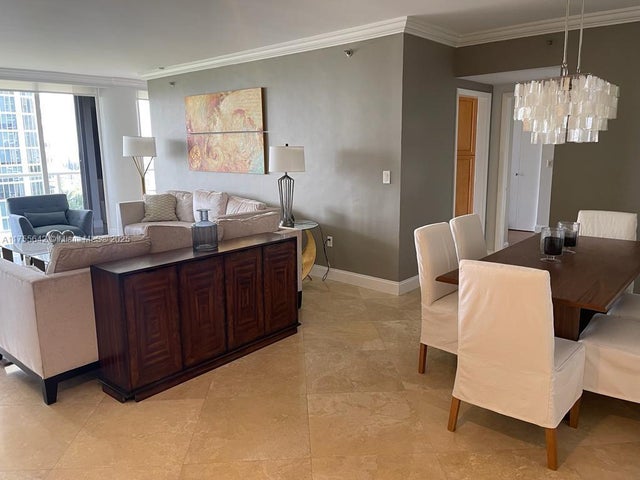 5 of 26 - 4000 Island Blvd 1503, Aventura, FL