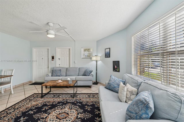 5 of 21 - 90 Ne 19th Ave 1, Deerfield Beach, FL