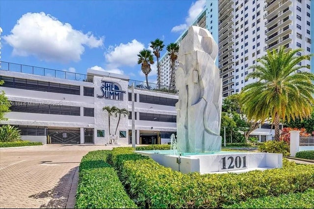 2 of 30 - 1201 S S Ocean 504n, Hollywood, FL