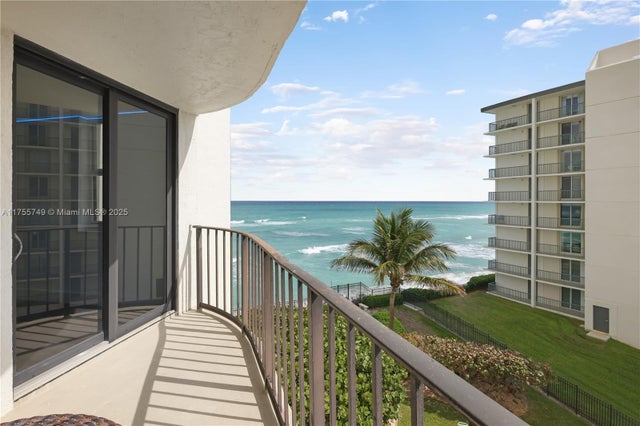 2 of 33 - 5420 N Ocean Dr 504, Singer Island, FL