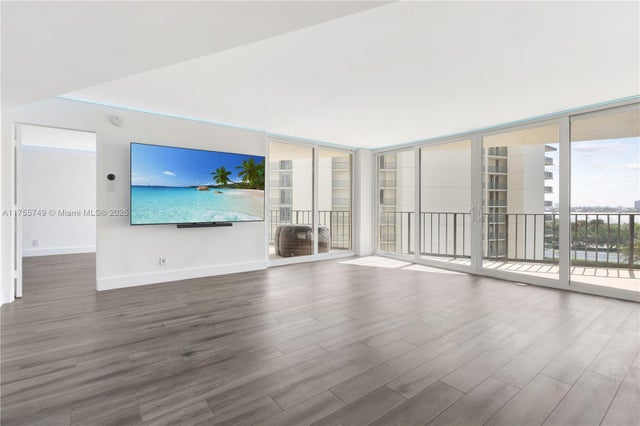 3 of 33 - 5420 N Ocean Dr 504, Singer Island, FL