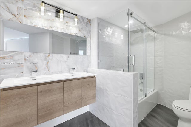 5 of 33 - 5420 N Ocean Dr 504, Singer Island, FL