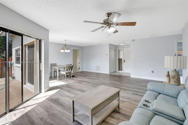 4 of 32 - 16888 Royal Poinciana Dr, Weston, FL