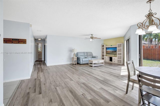 5 of 32 - 16888 Royal Poinciana Dr, Weston, FL