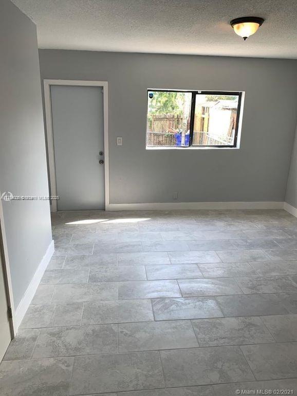 2 of 12 - 958 Nw 24th Ave, Fort Lauderdale, FL