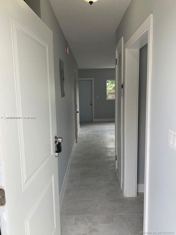 3 of 12 - 958 Nw 24th Ave, Fort Lauderdale, FL