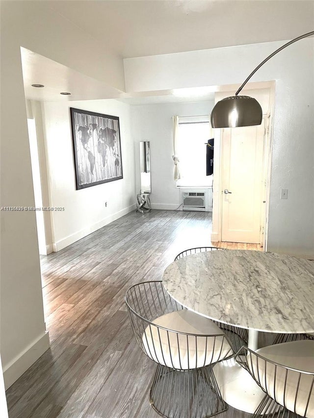 2 of 11 - 821 Jefferson Ave 4, Miami Beach, FL