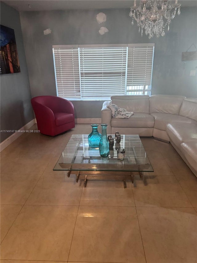 5 of 6 - 900 Nw 127th St, North Miami, FL